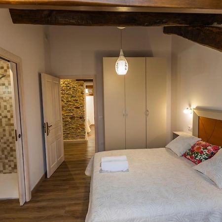 Apartamentos Casona Del Campo 나비아 외부 사진
