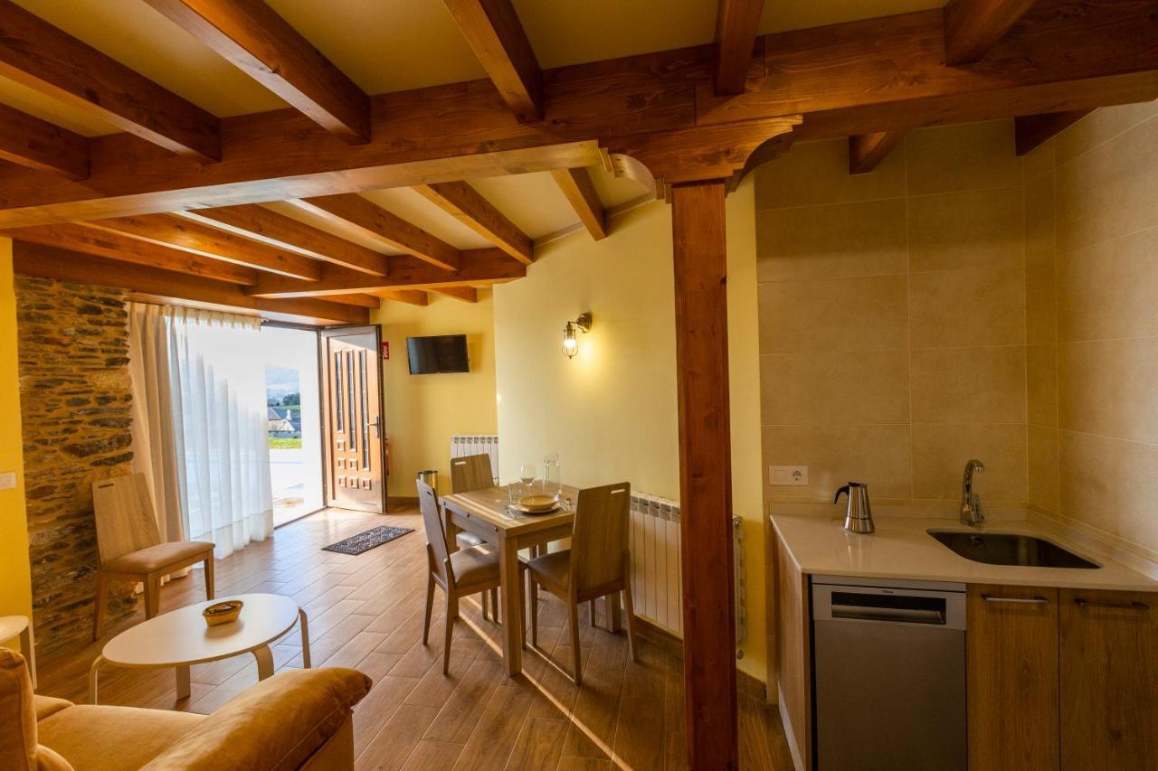 Apartamentos Casona Del Campo 나비아 외부 사진