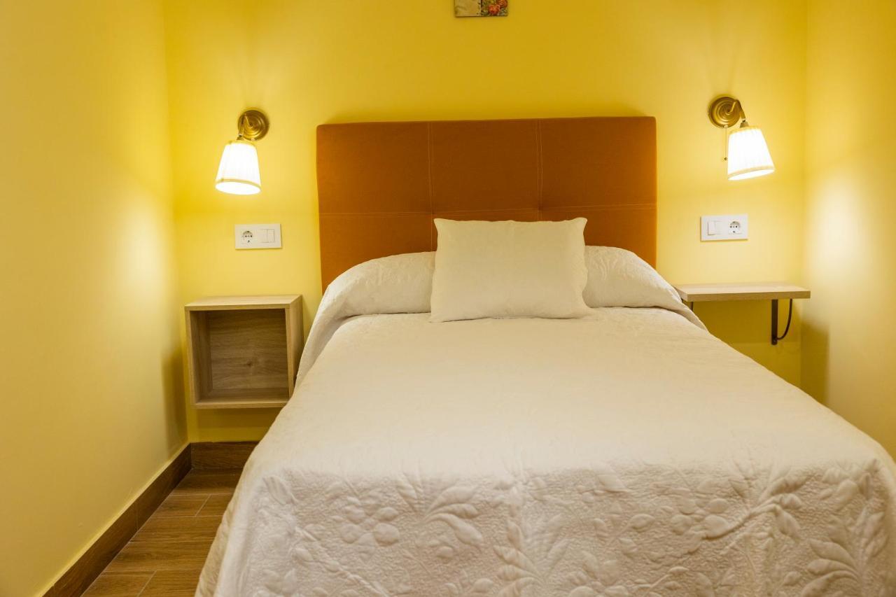 Apartamentos Casona Del Campo 나비아 외부 사진