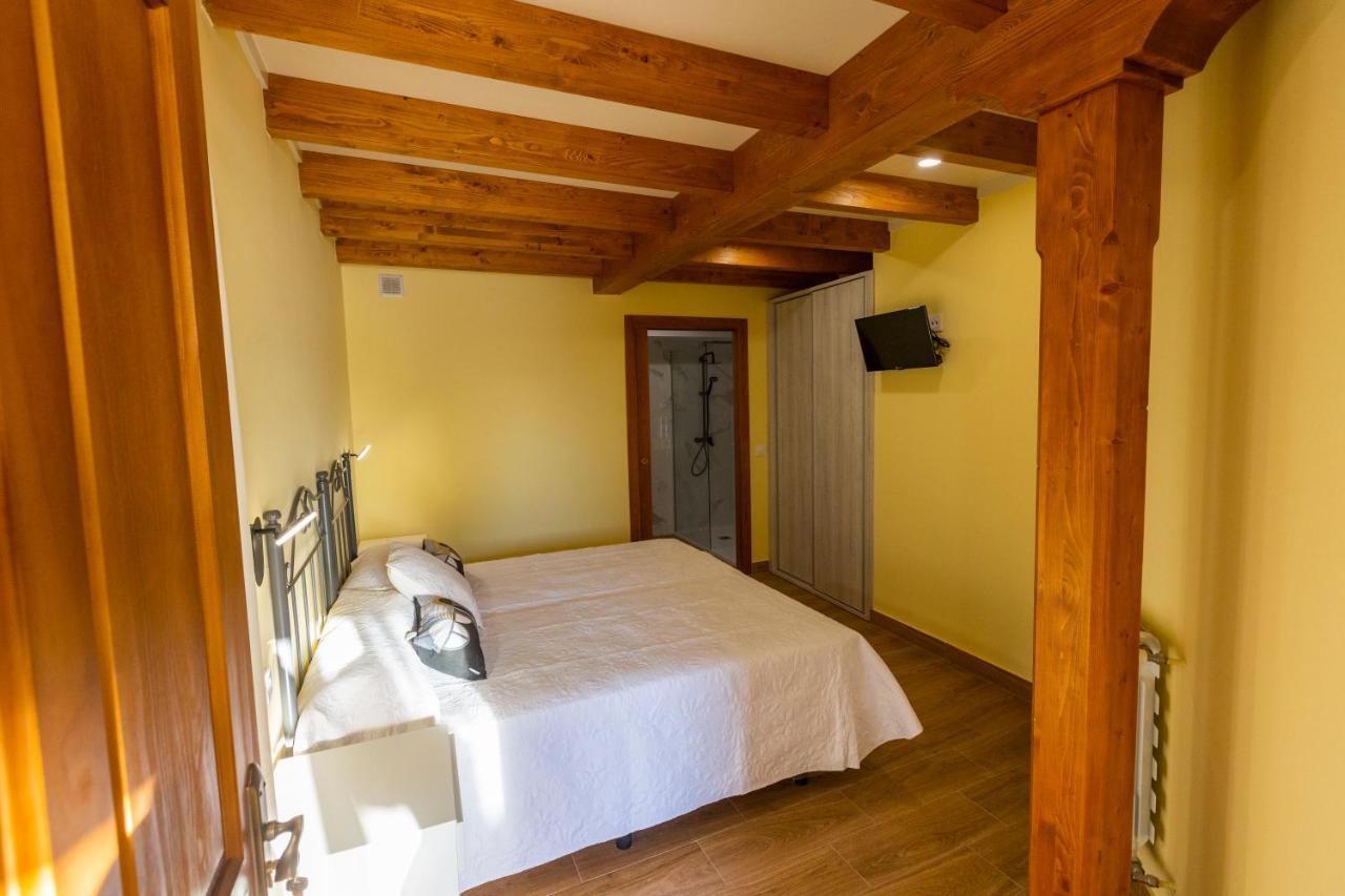 Apartamentos Casona Del Campo 나비아 외부 사진