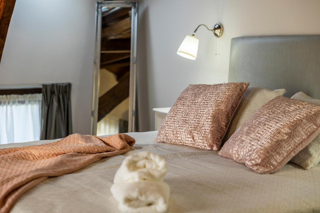 Apartamentos Casona Del Campo 나비아 외부 사진