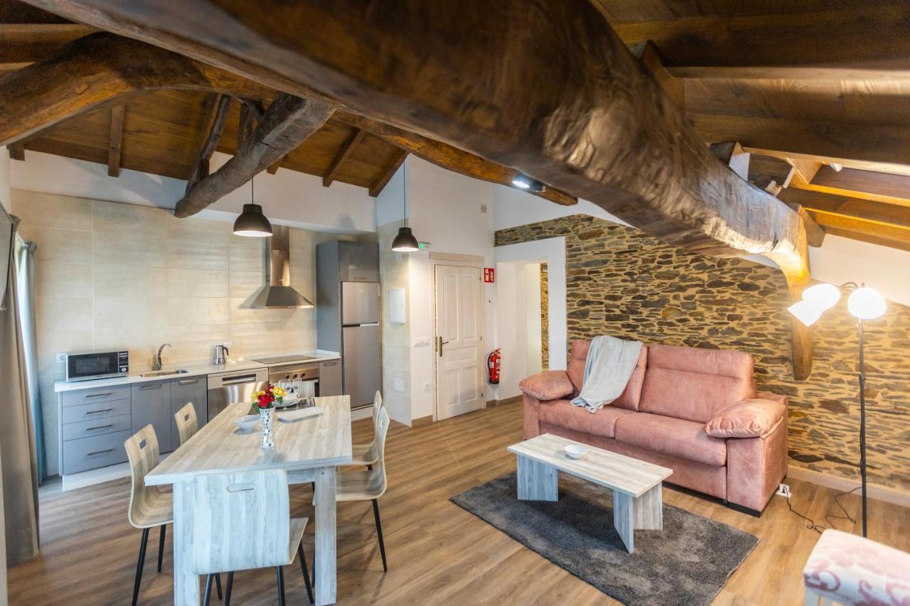 Apartamentos Casona Del Campo 나비아 외부 사진