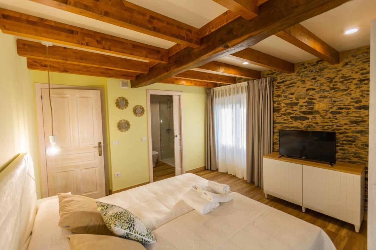 Apartamentos Casona Del Campo 나비아 외부 사진