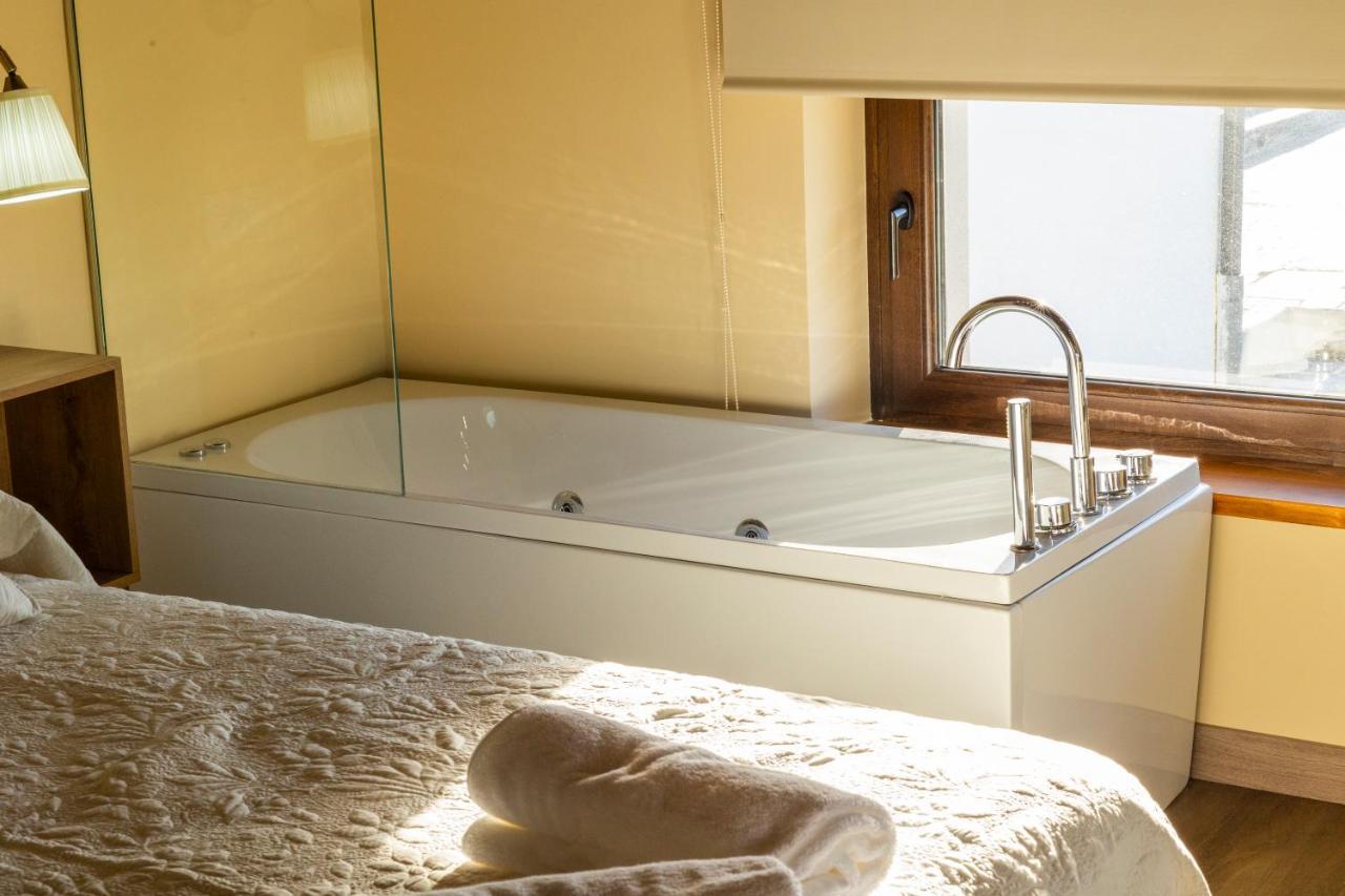 Apartamentos Casona Del Campo 나비아 외부 사진